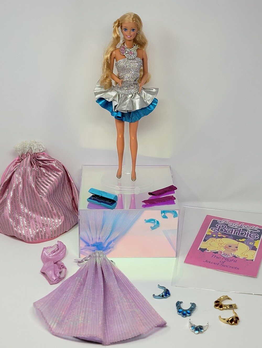 VINTAGE 1986 Jewel Secrets BARBIE Doll Mattel #1737 Near Complete, Book + EXTRAS